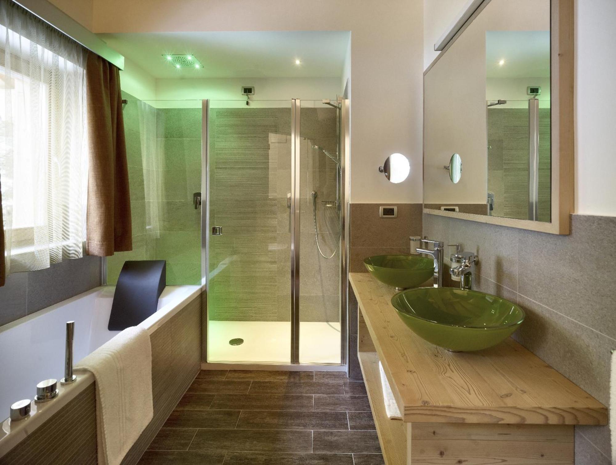 Color Home Suite Apartments Predazzo Extérieur photo
